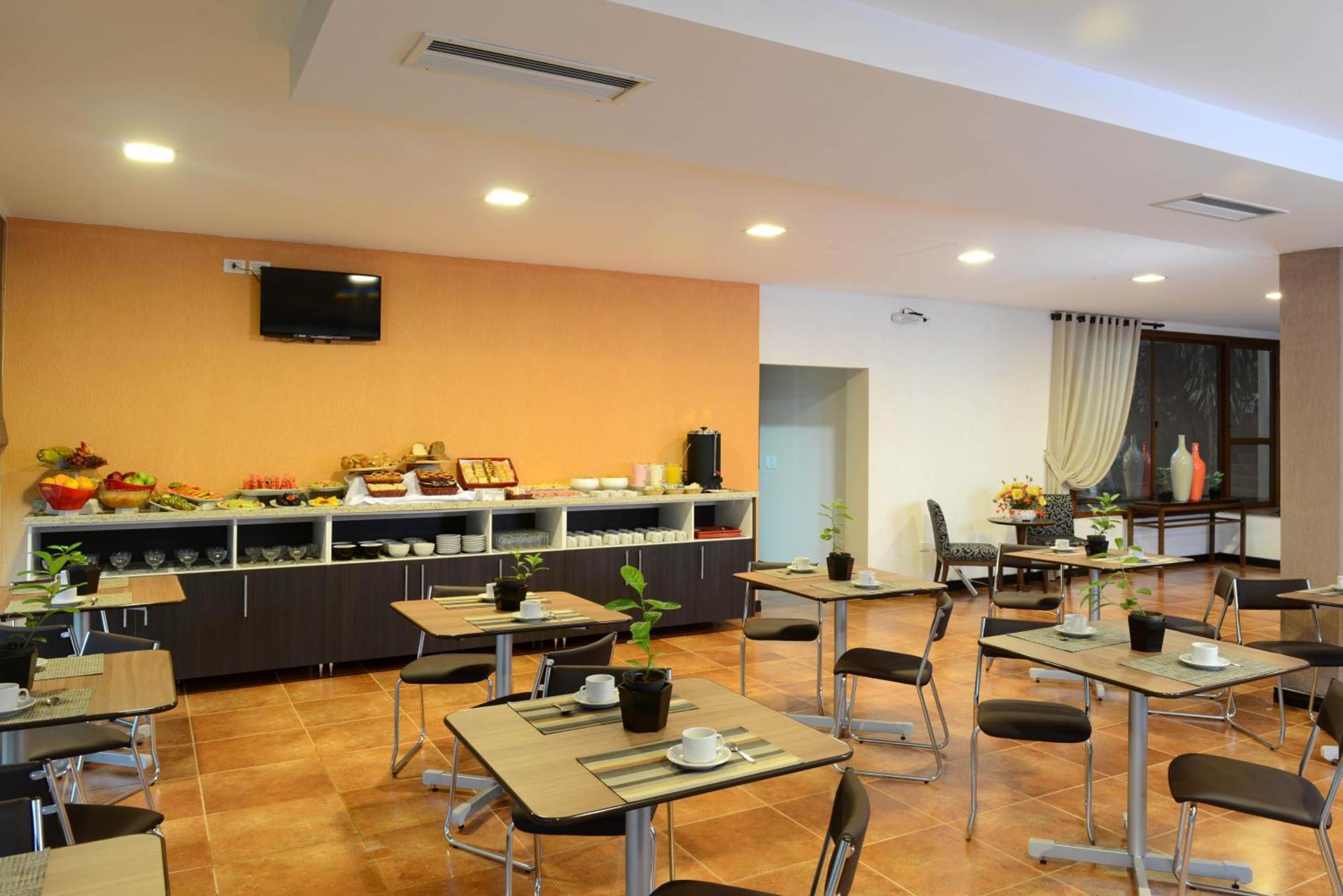 Arami Hotel & Lodge Puerto Iguazú Buitenkant foto